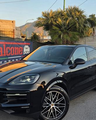 Porsche Cayenne Coupé 3 schermi Full