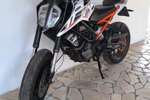 Ktm duke 125