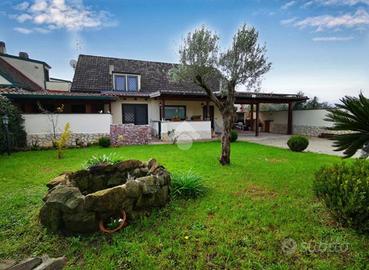 VILLA SINGOLA A VALMONTONE