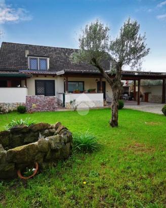 VILLA SINGOLA A VALMONTONE