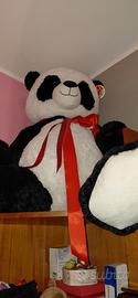 Panda di peluche gigante