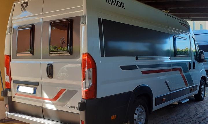 Camper furgonato puro van camperizzato 6.800 km