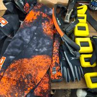 Tuta Omer Red + Varie articoli