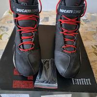 Stivali bassi tecnici moto TCX x Ducati Corse n.43