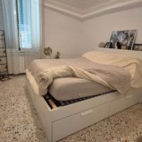 BRIMNES letto+contenitore + Illuminazione