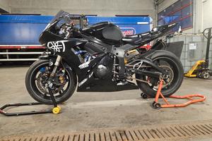 Yamaha R6 2005 uso pista