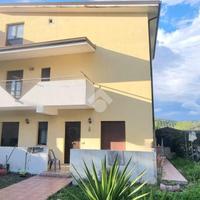 4 LOCALI A SAN FLORO