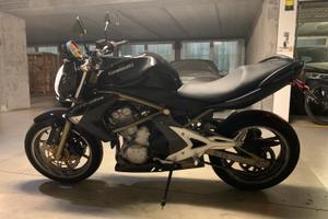 Kawasaki ER-6n naked 2006