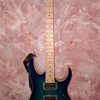 amplificatore  mustang  gtx 100 più  chitarra elet