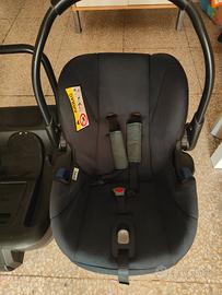 Lotto Hauck: 2 ovetti auto + base Isofix

