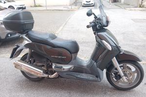 Aprilia scarabeo 400  valuto (permuta)