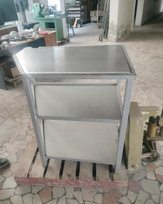 banchetto lavoro con ripiani 