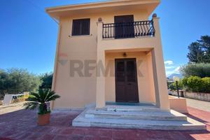 Villa a schiera - Carini