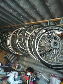 materiale per chi aggiusta bici ho fa i mercati