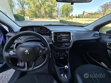 Peugeot 208 ok neopatentati