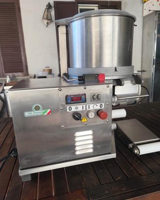 hamburgatrice automatica refrigerata 