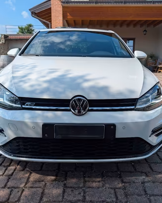 Volkswagen Golf 7.5 TSI 150cv R line