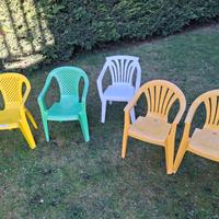  5 sedie plastica  bambini  colorate 