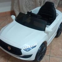 Macchina elettrica per bambini