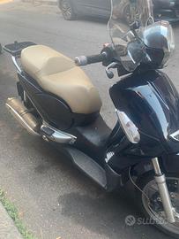 Scarabeo 500 light