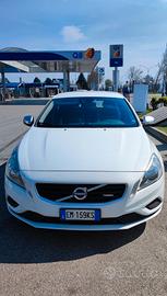 volvo v60 d5 2.4