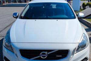 volvo v60 d5 2.4