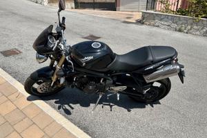Triumph Street Triple 675 2011 - solo 11.700 km