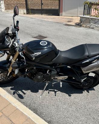 Triumph Street Triple 675 2011 - solo 11.700 km