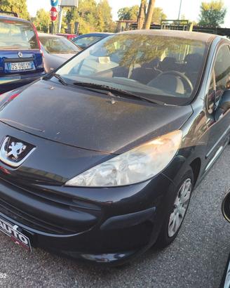 Peugeot 207 1.4 8V 75CV 3p. ONE Line