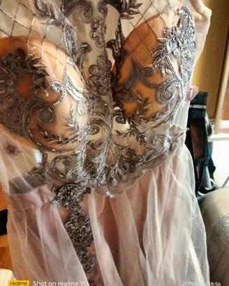 vestito rosa con spacco 