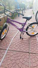 Bici per bimba cone nuova