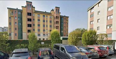 Monza quadrilocale con giardino e due box