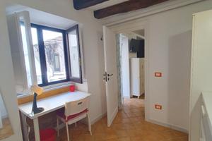 ultima camera per ragazza zona giurisprudenza 