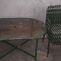 Tavolo  e sedie in ferro per esterno