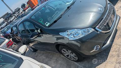 PEUGEOT 208 2012-2015 1.4 HDi 5 Porte