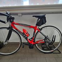 Bici da Corsa in Carbonio con Pedalata Assistita