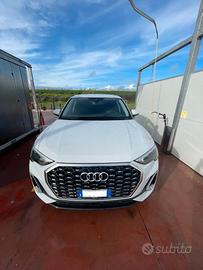 AUDI Q3 35 TDI S TRONIC S LINE EDITION