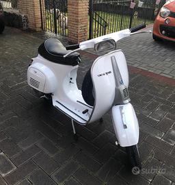 Piaggio Vespa 50 Special