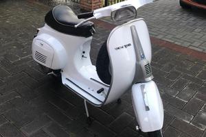 Piaggio Vespa 50 Special