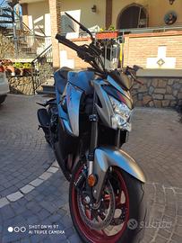 Suzuki gsx s 1000