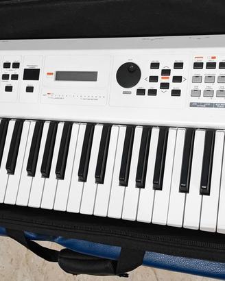 Yamaha MX49 V2 White,Borsa,Accessori