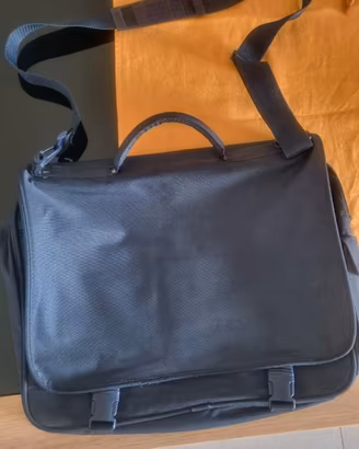 Borsa in tessuto nylon usata