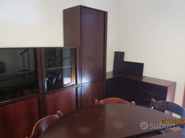 Credenza Caleno tavolo e sedie di Giovanni Ausenda