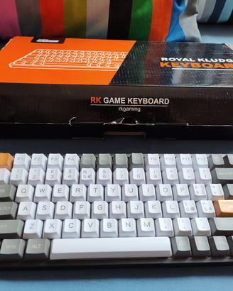 Tastiera meccanica RK84 e pacchetto switch+keycaps