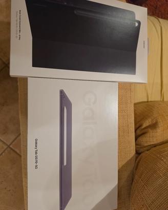 Galaxy Tab S10 FE+ 5G 12GB più tastiera  originali