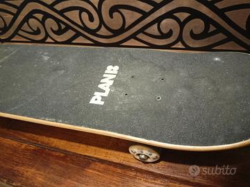 SKATEBOARD Plan b
