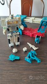 Transformers G1 Ultra Magnus 1984 Takara