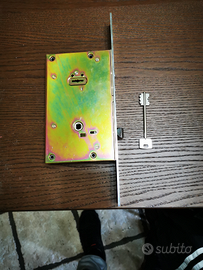 Serratura a doppia mappa cisa