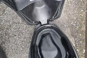 Sella e vano sottosella Honda SH  150 e 125