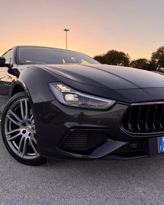 Maserati Ghibli V6 Modena